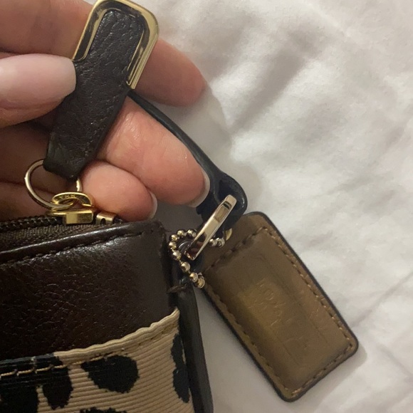 Cheetah print coach bag size small - Picture 5 of 8